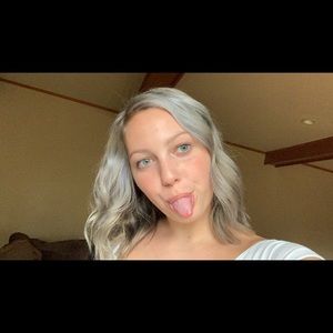 Meet your Posher, Elle